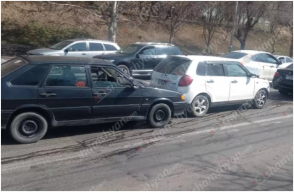 Շղթայական ավտովթար՝ Երևանում. բախվել է 4 մեքենա